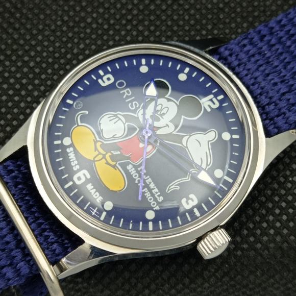 Vintage 1986 Oris Disney Manual Mens Silver Watch W/Cloth Strap & Mickey accents - Picture 6 of 8